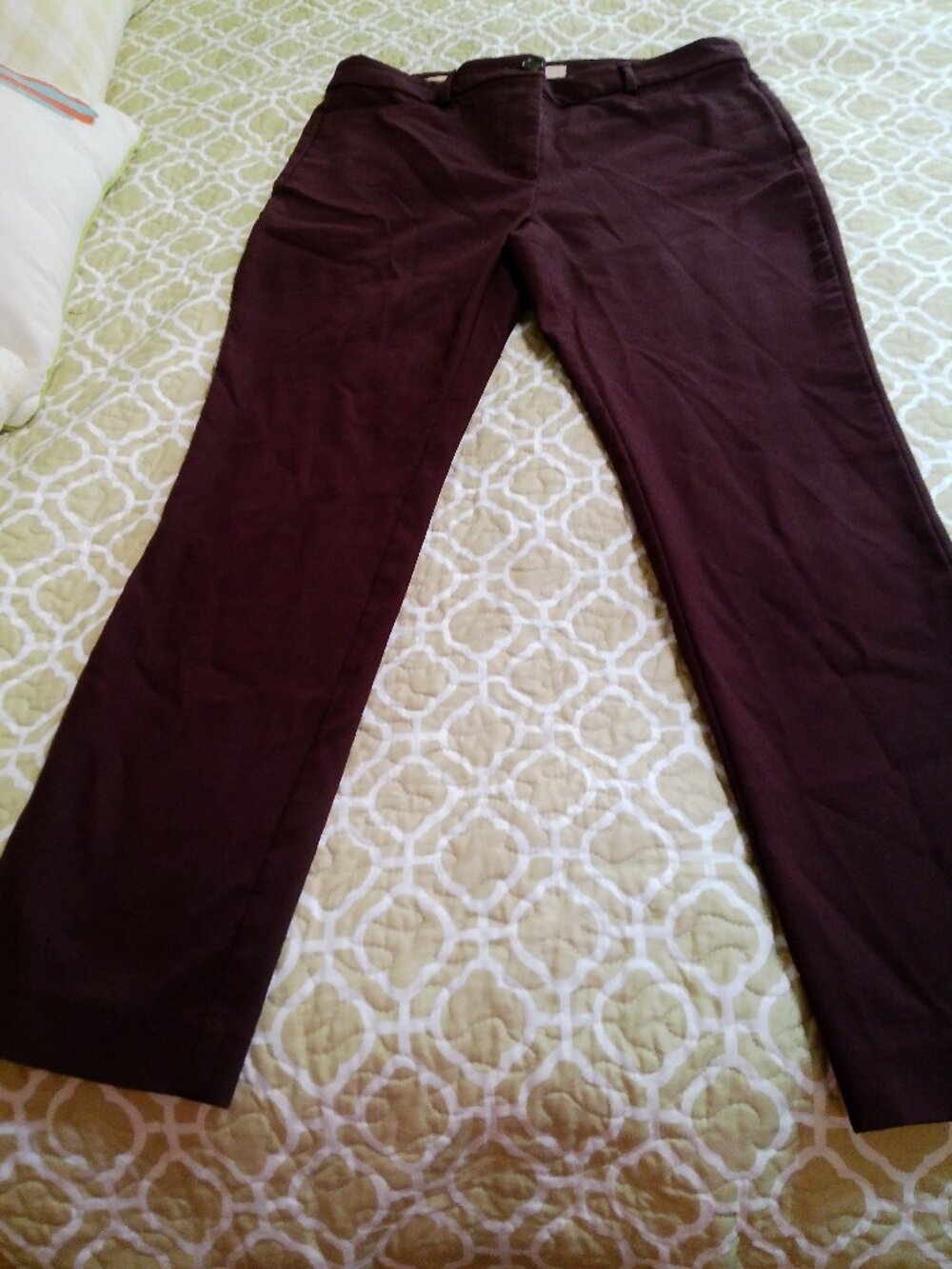 LOFT BURGANDY PANTS SIZE 8 GOOD CONDITION